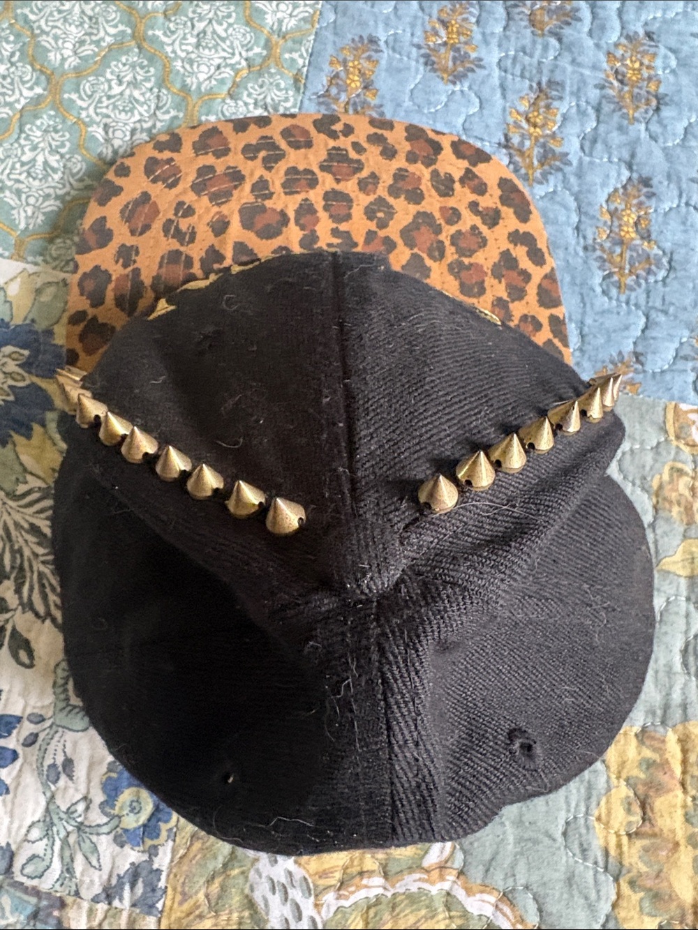 Nicki Minaj Black & Gold QUEEN Studded Cap with Leopard Brim - Picture 5 of 6